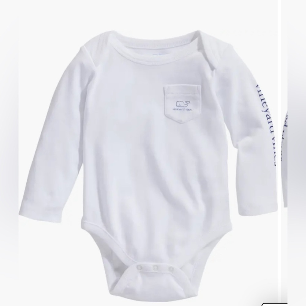 Vineyard Vines 6-12 Months Baby Infant Graphic Logo Pocket Onesie Bodysuit